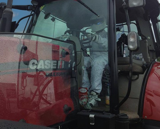 Bestil skærmbeskytter og rudebeskytter til din traktor uanset mærke